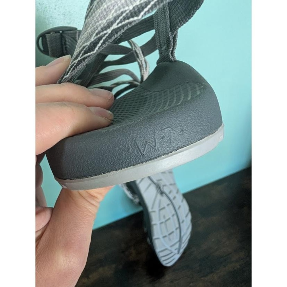 Chaco Zx2 Gray Patterned Adjustable Strap Toe Loo… - image 3